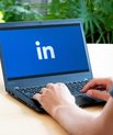 Register for the LinkedIn course and learn how to communicate effectively on the professionals’ social media. Photo: AU Health.