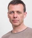 Carsten Obel bliver ny professor på Aarhus Universitet. Han arbejder med befolkningsundersøgelser, neuropsykologiske web- og teknologibaserede redskaber til at hjælpe børn og unge med mentale udfordringer.