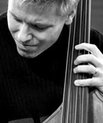 Musik er følelser, fortæller hjerneforsker og jazzmusiker Peter Vuust. Han forsker i, hvad der sker med folk, der hører musik.