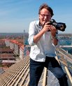 Det bliver fotograf Lars Kruse (billedet) og fotografelev Melissa Yildirim, der står bag kameraet, når Healths  medarbejdere skal fotograferes de kommende måneder. Foto: Privat.